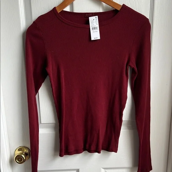 John Galt ( PacSun)  Red Fitted Long Sleeve Blouse - Picture 3 of 3